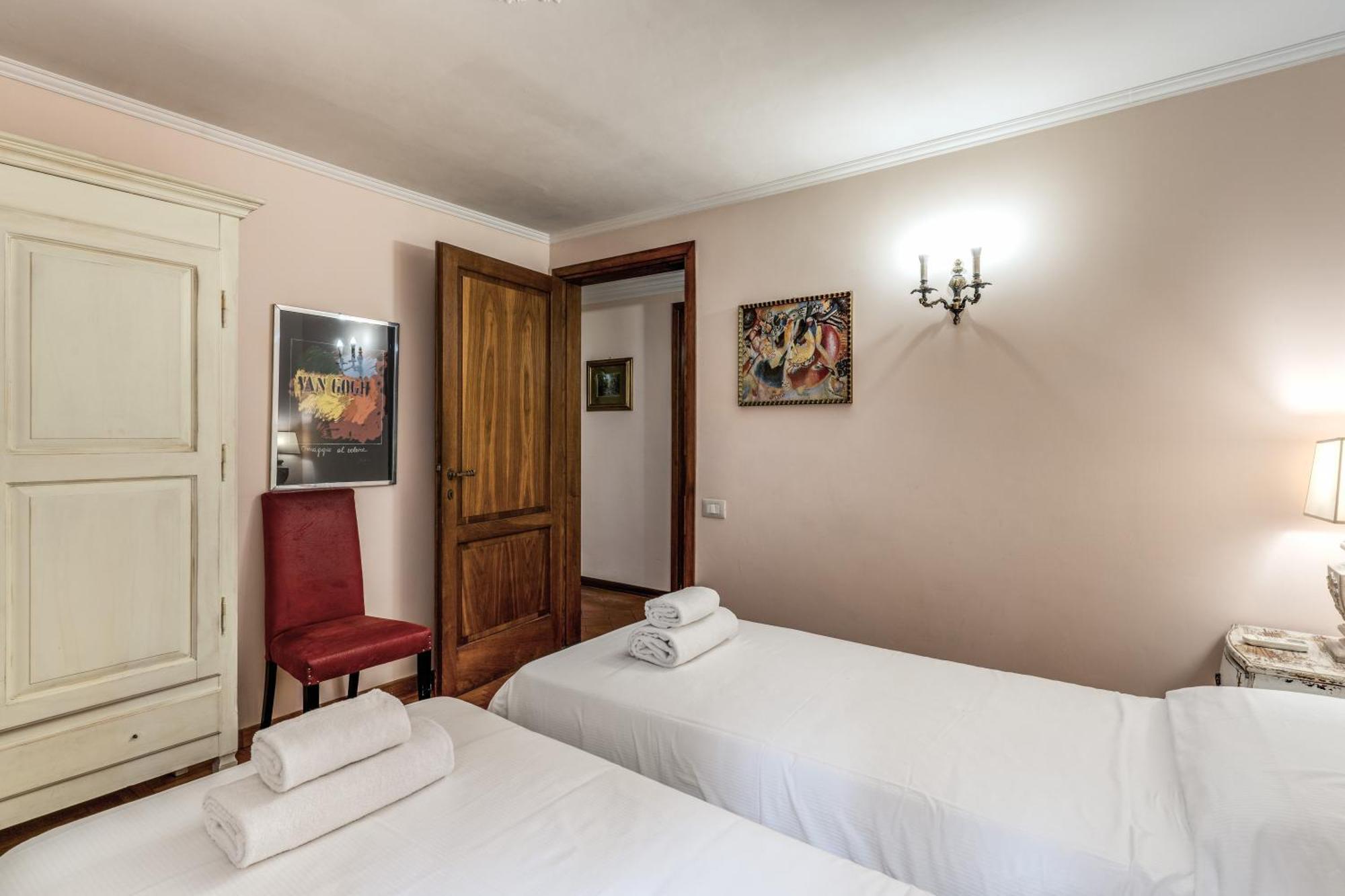 Governo Vecchio Apartment